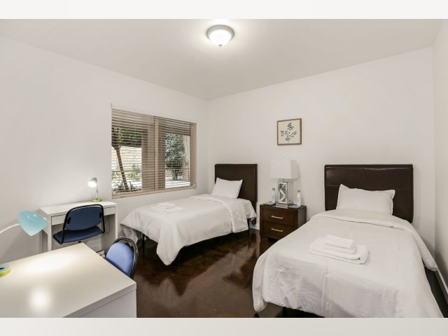 Irvine CA Room for rent