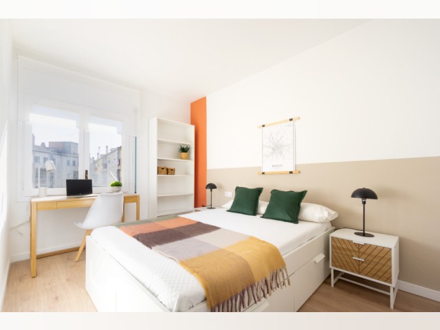 Spain furnished Room in Catalonia, Girona