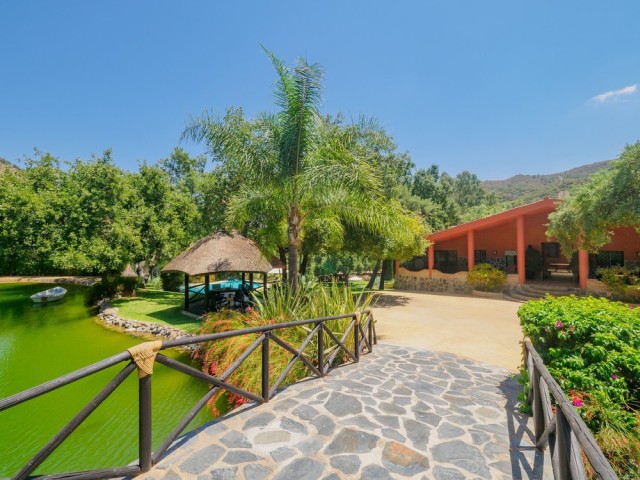 Spain furnished Villa-House in Andalucia, Coin