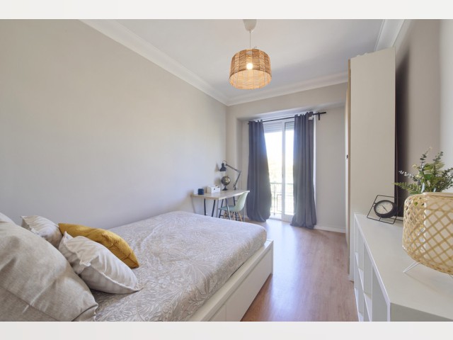 Evora Room for rent