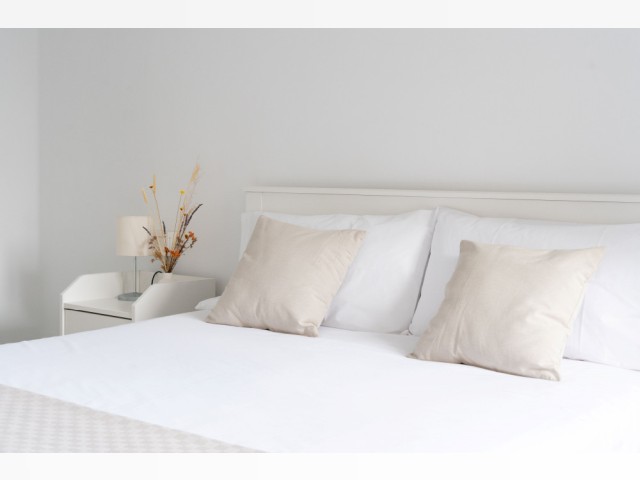 Spain furnished Room in Valencia, Valencia