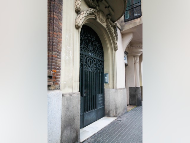 Spain furnished Room in Catalonia, Barcelona