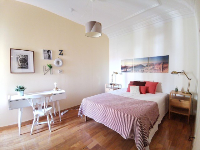 Lisbon Room for rent