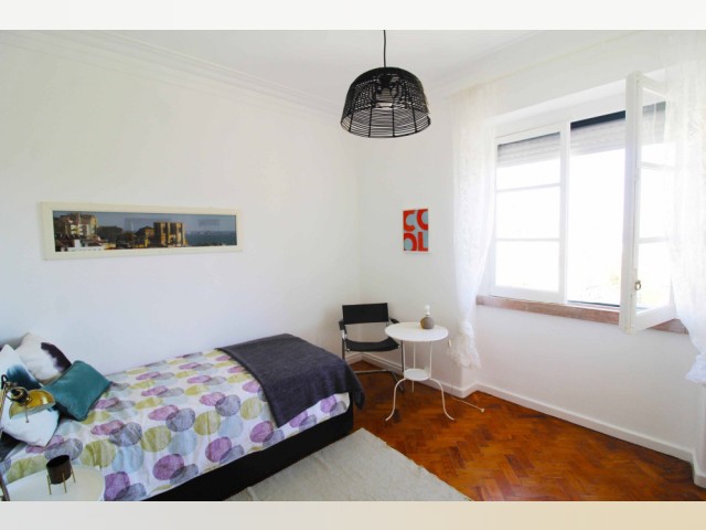 Lisbon Room for rent