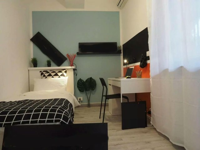 Turin Room for rent