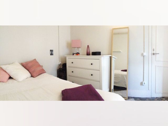 Spain furnished Room in Catalonia, Barcelona