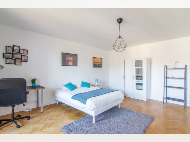 France furnished Room in Paris-Isle-of-France, Rueil-Malmaison