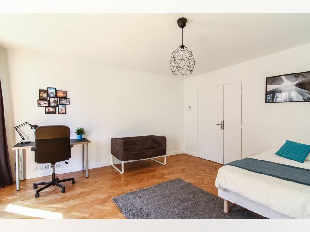 France furnished Room in Paris-Isle-of-France, Rueil-Malmaison