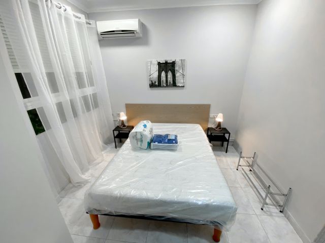 Spain furnished Room in Valencia, Valencia