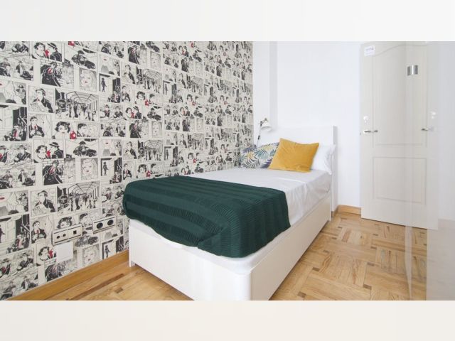 Spain furnished Room in Madrid, Madrid