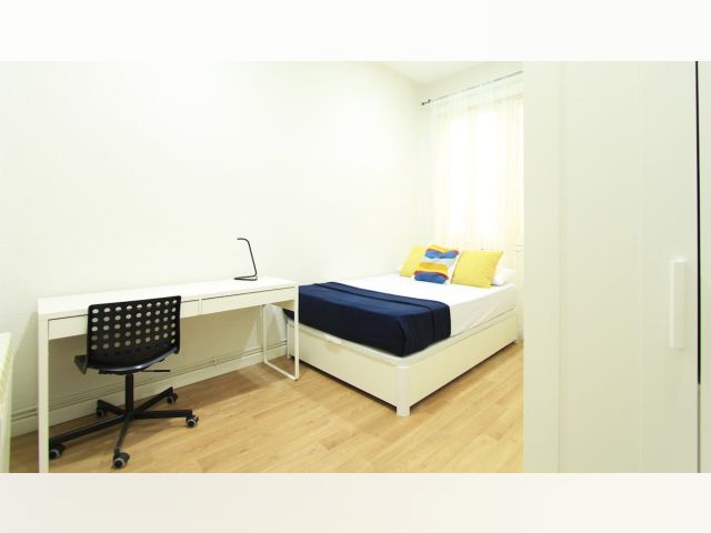 Spain furnished Room in Madrid, Madrid