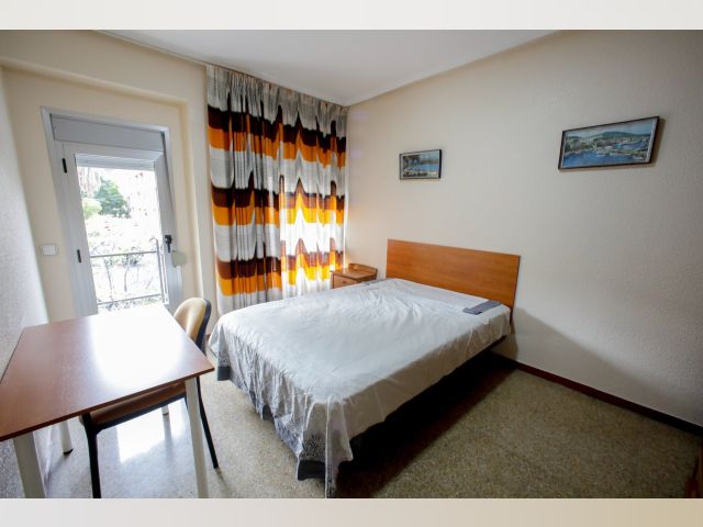Spain furnished Room in Valencia, Valencia