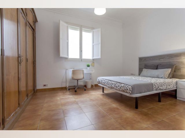 Spain furnished Room in Valencia, Valencia