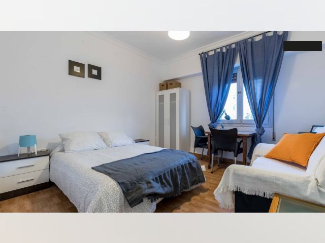 Spain furnished Room in Valencia, Valencia