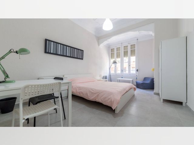 Spain furnished Room in Valencia, Valencia