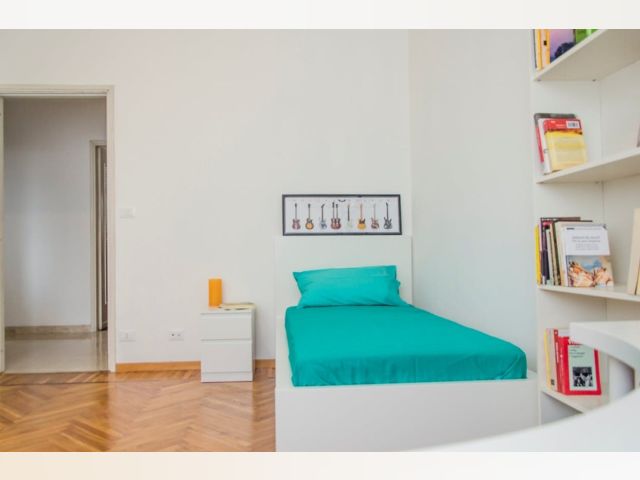 Italy furnished Room in Piedmont, Turin
