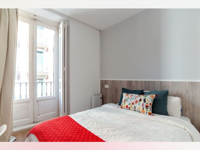 Spain furnished Room in Madrid, Madrid