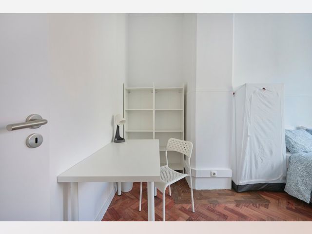 Portugal furnished Room in Lisboa-Tagus Valley, Lisbon