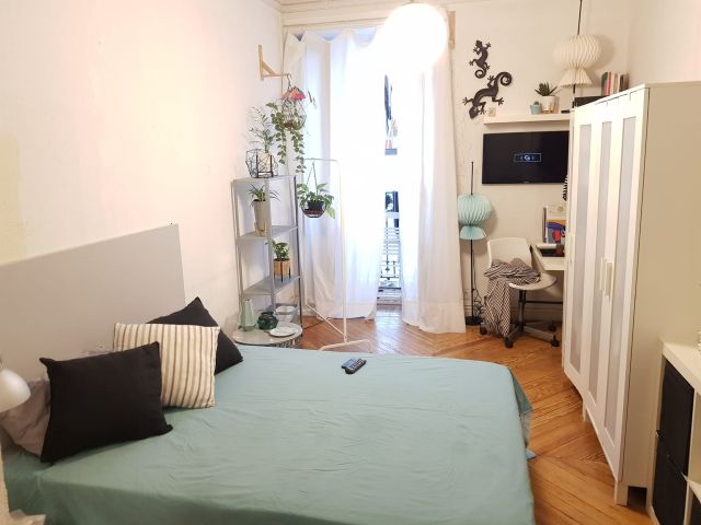 Spain furnished Room in Madrid, Madrid