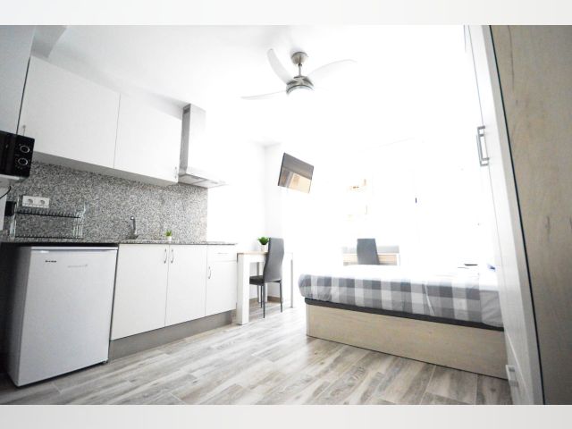 Spain furnished Room in Valencia, Valencia