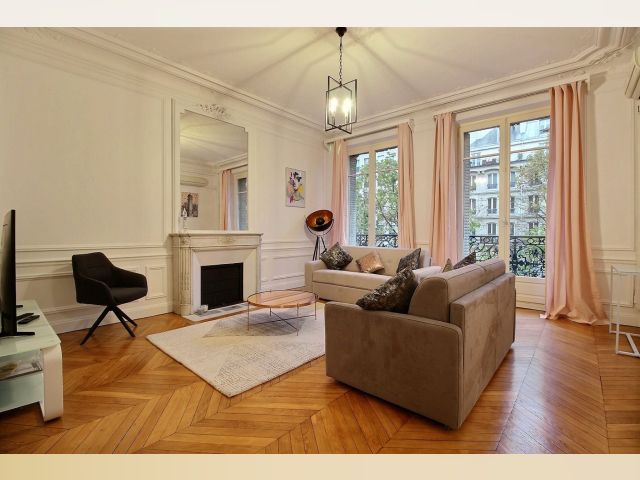 Appartement Meublé Location à longue durée en Paris