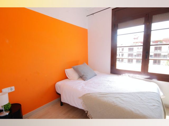Spain furnished Room in Catalonia, Barcelona