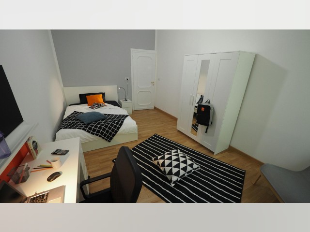Italy furnished Room in Piedmont, Turin