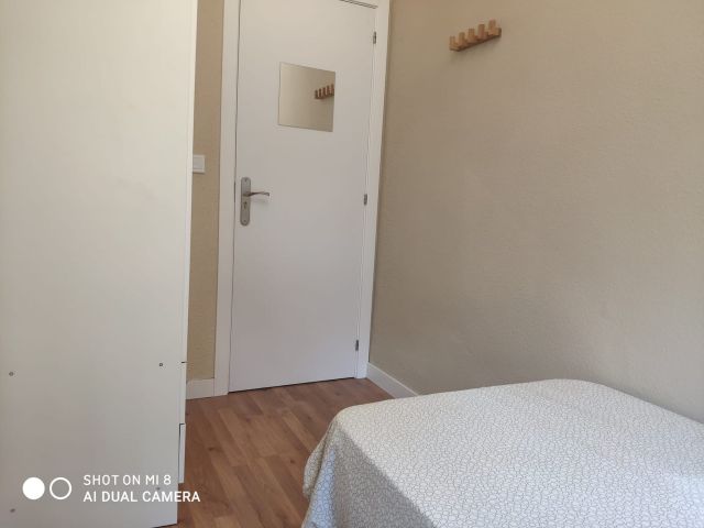 Spain furnished Room in Madrid, Madrid
