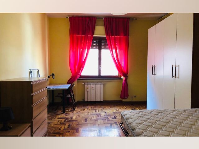 Italy furnished Room in Lazio, Rome