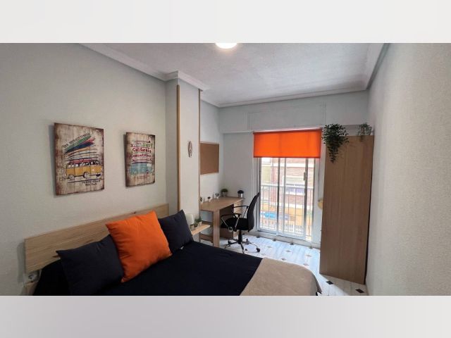 Spain furnished Room in Murcia, Cartagena