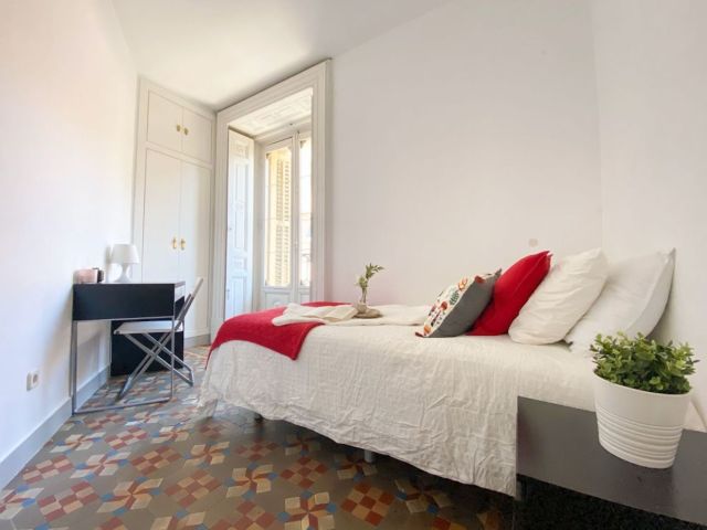 Spain furnished Room in Madrid, Madrid