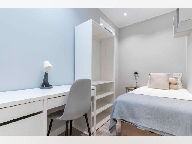 Spain furnished Room in Catalonia, Barcelona
