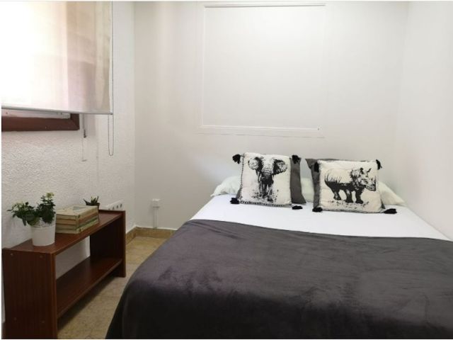 Spain furnished Room in Madrid, Madrid