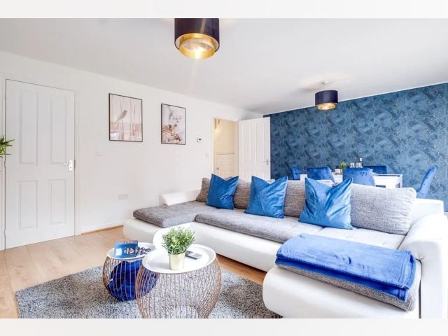 England furnished Villa-House in West Midlands, Birmingham