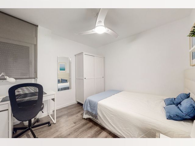 Spain furnished Room in Valencia, Valencia
