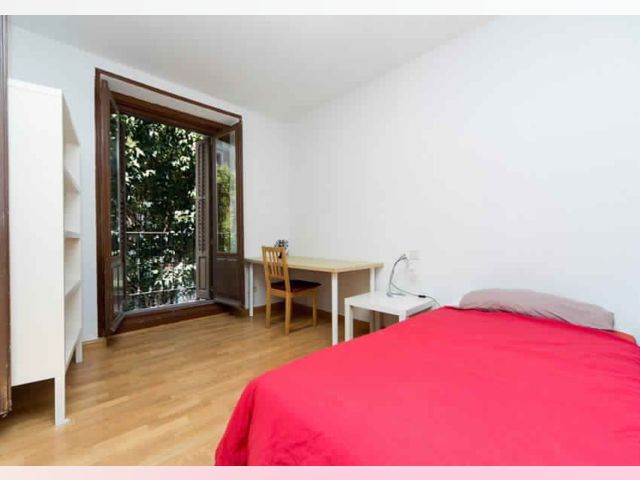 Spain furnished Room in Madrid, Madrid