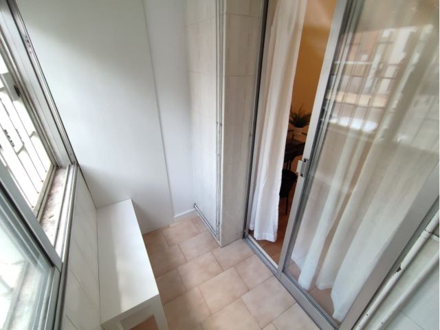 Spain furnished Room in Madrid, Madrid