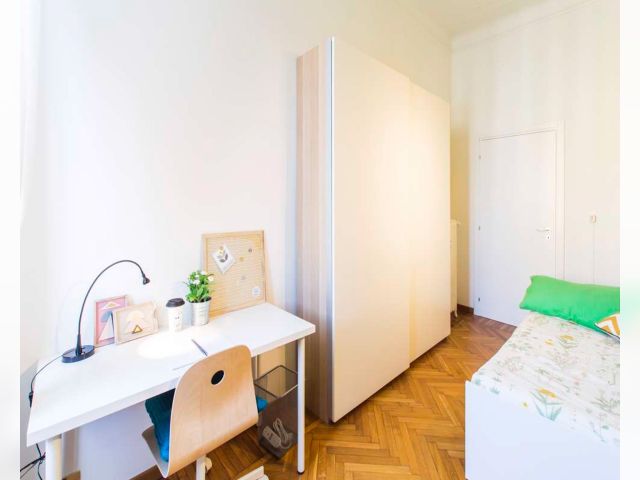 Italy furnished Room in Lombardy, Milan