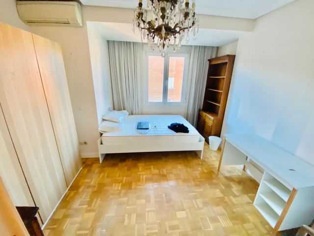 Spain furnished Room in Madrid, Madrid