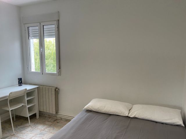 Spain furnished Room in Madrid, Madrid