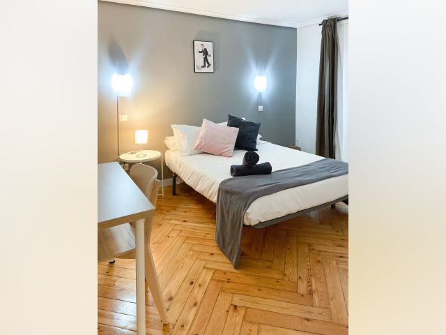 Spain furnished Room in Madrid, Madrid