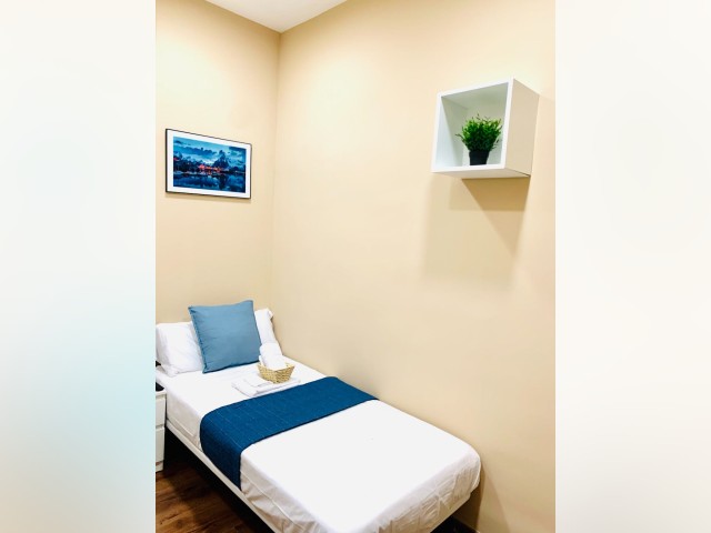 Spain furnished Room in Madrid, Madrid