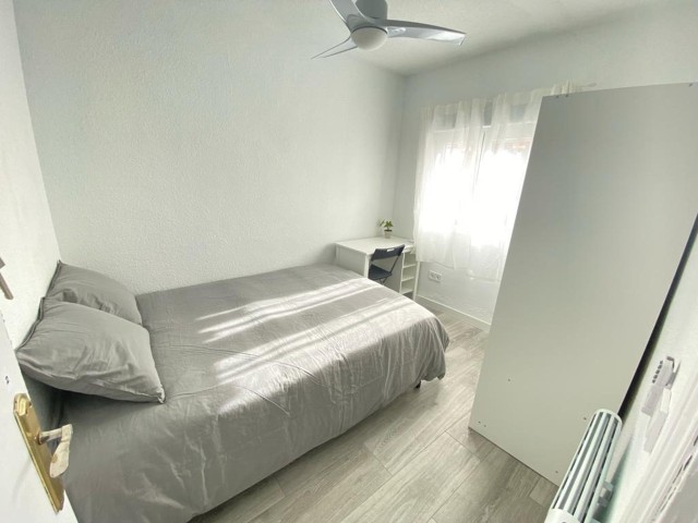 Spain furnished Room in Madrid, Madrid