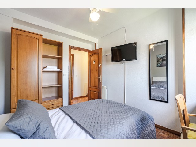 Spain furnished Room in Madrid, Alcala-De-Henares
