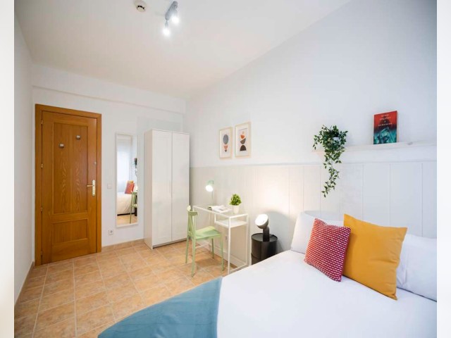 Spain furnished Room in Madrid, Madrid