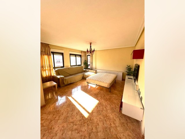 Spain furnished Room in Murcia, Murcia