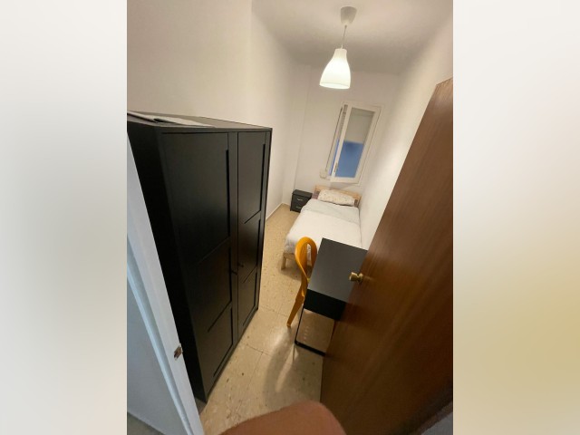 Spain furnished Room in Catalonia, Barcelona
