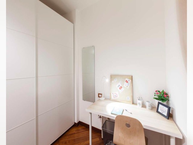 Italy furnished Room in Lombardy, Milan