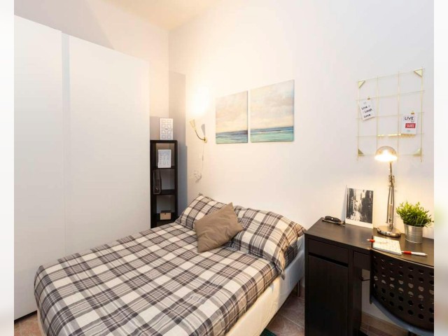 Italy furnished Room in Lombardy, Milan