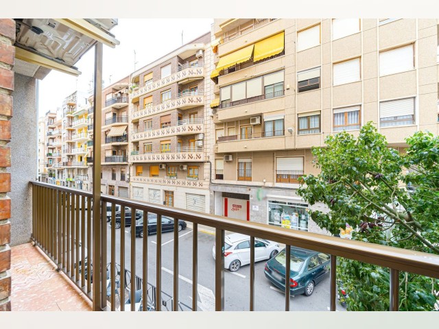 Spain furnished Room in Valencia, Elche